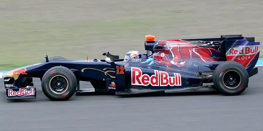 154 | 2009 | Jerez De La Frontera | Toro Rosso-Ferrari STR4 | Mirko Bortolotti | © carsten riede fotografie