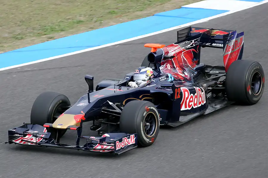 155 | 2009 | Jerez De La Frontera | Toro Rosso-Ferrari STR4 | Mirko Bortolotti | © carsten riede fotografie