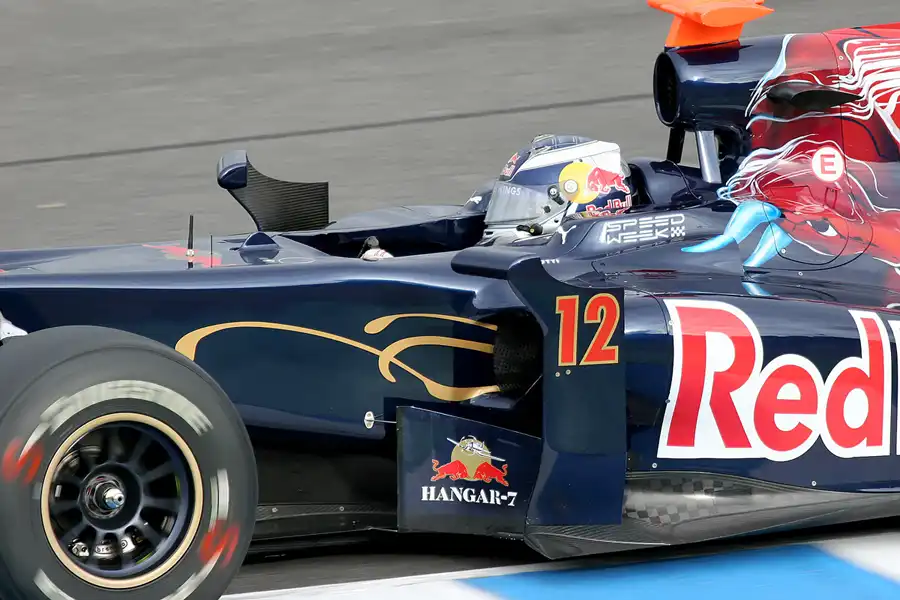 157 | 2009 | Jerez De La Frontera | Toro Rosso-Ferrari STR4 | Mirko Bortolotti | © carsten riede fotografie
