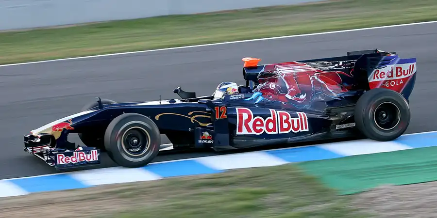 158 | 2009 | Jerez De La Frontera | Toro Rosso-Ferrari STR4 | Mirko Bortolotti | © carsten riede fotografie