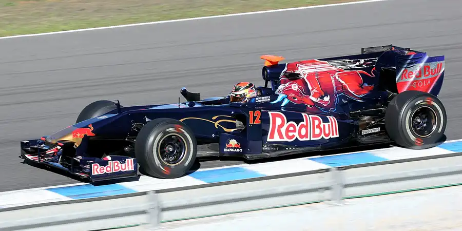 165 | 2009 | Jerez De La Frontera | Toro Rosso-Ferrari STR4 | Brendon Hartley | © carsten riede fotografie