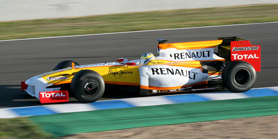 146 | 2009 | Jerez De La Frontera | Renault R29 | Lucas Di Grassi | © carsten riede fotografie