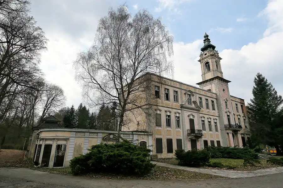 022 | 2010 | Schlossgut Dammsmühle | © carsten riede fotografie
