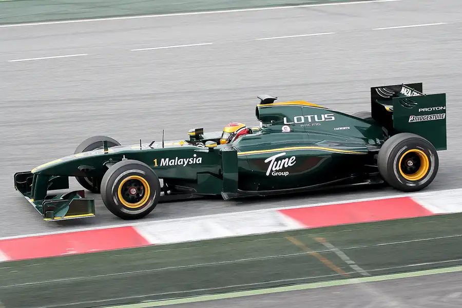 054 | 2010 | Barcelona | Lotus-Cosworth T127 | Fairuz Fauzy | © carsten riede fotografie