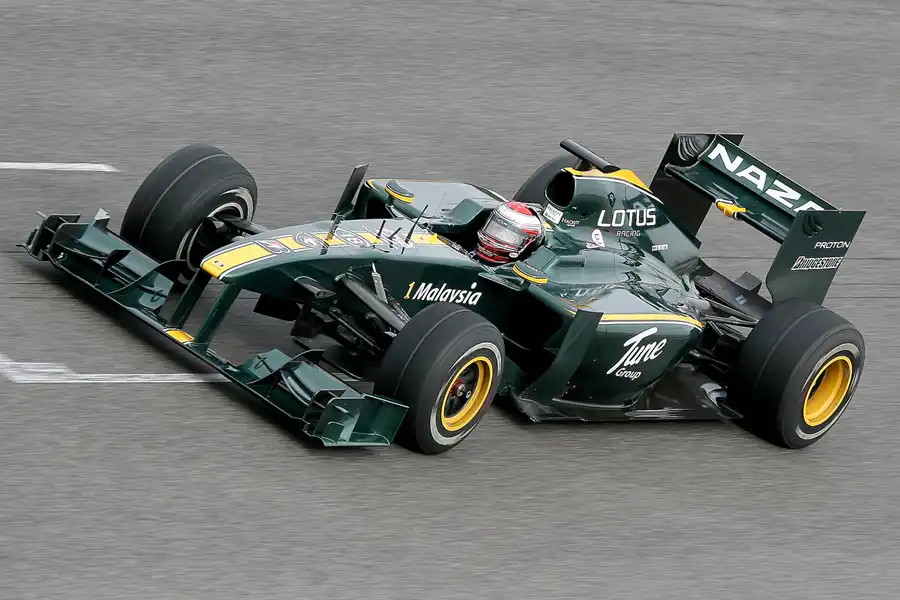 065 | 2010 | Barcelona | Lotus-Cosworth T127 | Jarno Trulli | © carsten riede fotografie