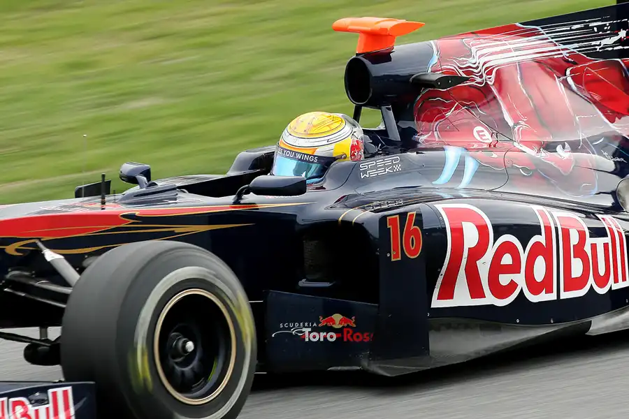 166 | 2010 | Barcelona | Toro Rosso-Ferrari STR5 | Sebastien Buemi | © carsten riede fotografie
