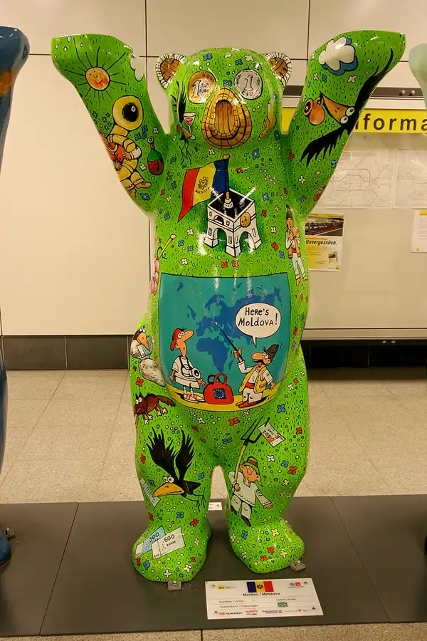 055 | 2010 | Berlin | United Buddy Bears | © carsten riede fotografie