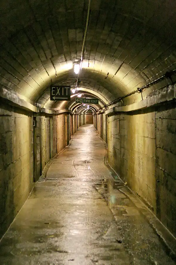 051 | 2010 | Guernsey | German Underground Military Hospital | © carsten riede fotografie