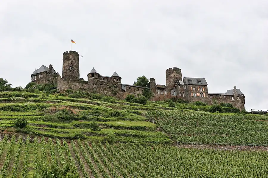 009 | 2010 | Alken | Burg Thurant | © carsten riede fotografie