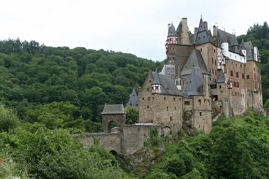 027 | 2010 | Burg Eltz | © carsten riede fotografie