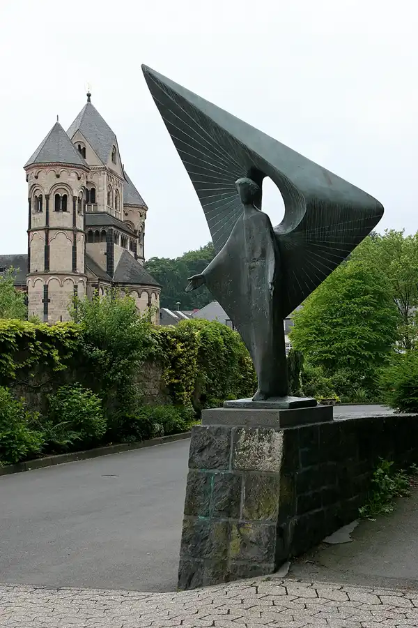 080 | 2010 | Maria Laach | © carsten riede fotografie