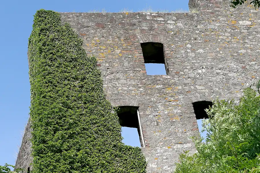 126 | 2010 | Ulmen | Burg Ulmen | © carsten riede fotografie
