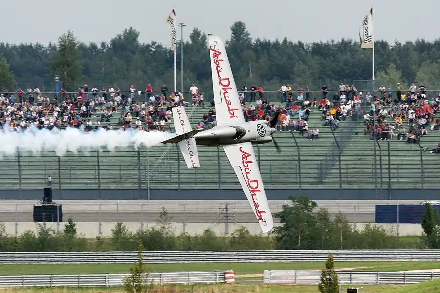 014 | 2010 | Eurospeedway | Red Bull Air Race – Hannes Arch | © carsten riede fotografie