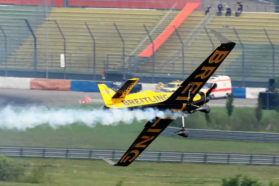 065 | 2010 | Eurospeedway | Red Bull Air Race – Nigel Lamb | © carsten riede fotografie