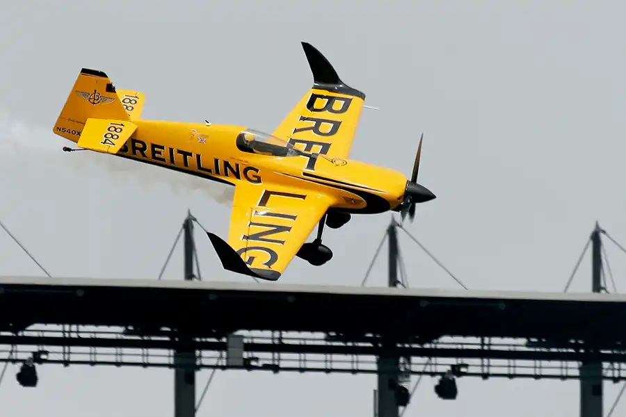 067 | 2010 | Eurospeedway | Red Bull Air Race – Nigel Lamb | © carsten riede fotografie