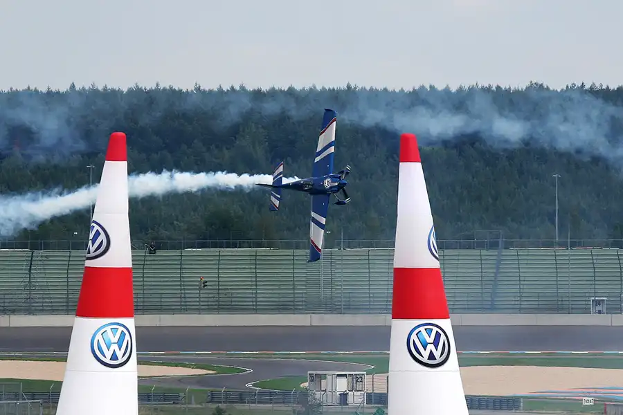 097 | 2010 | Eurospeedway | Red Bull Air Race – Sergey Rakhmanin | © carsten riede fotografie