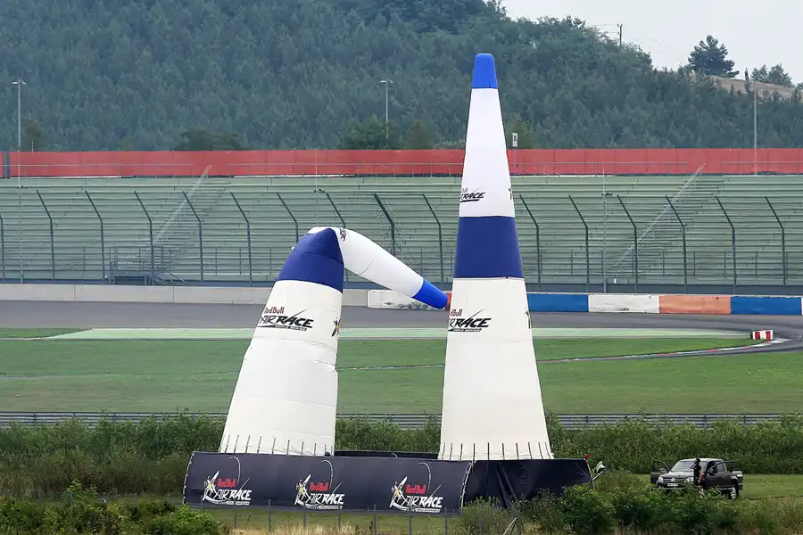 106 | 2010 | Eurospeedway | Red Bull Air Race | © carsten riede fotografie