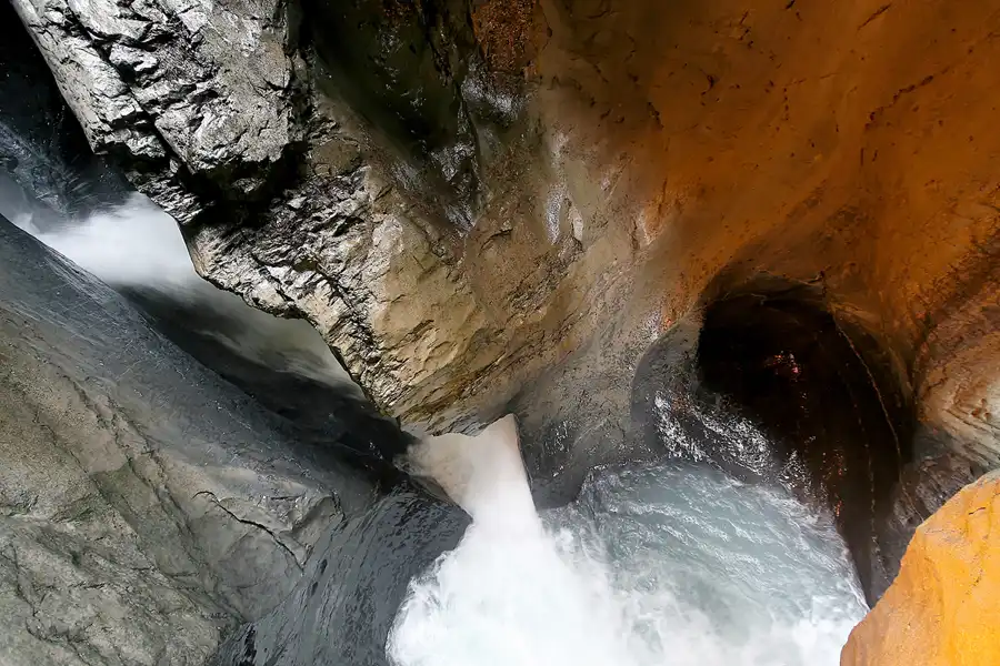 015 | 2010 | Trümmelbach | Trümmelbachfälle | © carsten riede fotografie