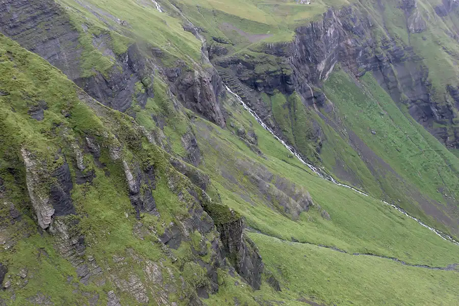 045 | 2010 | Schilthorn-Stechelberg | Luftseilbahnfahrt | © carsten riede fotografie