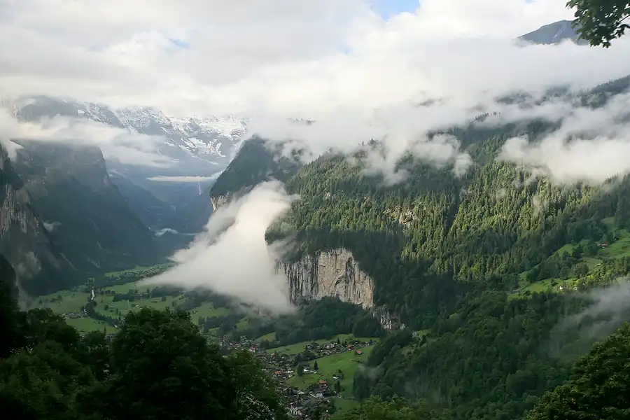 006 | 2010 | Lauterbrunnen – Kleine Scheidegg | Zahnradbahnfahrt | © carsten riede fotografie