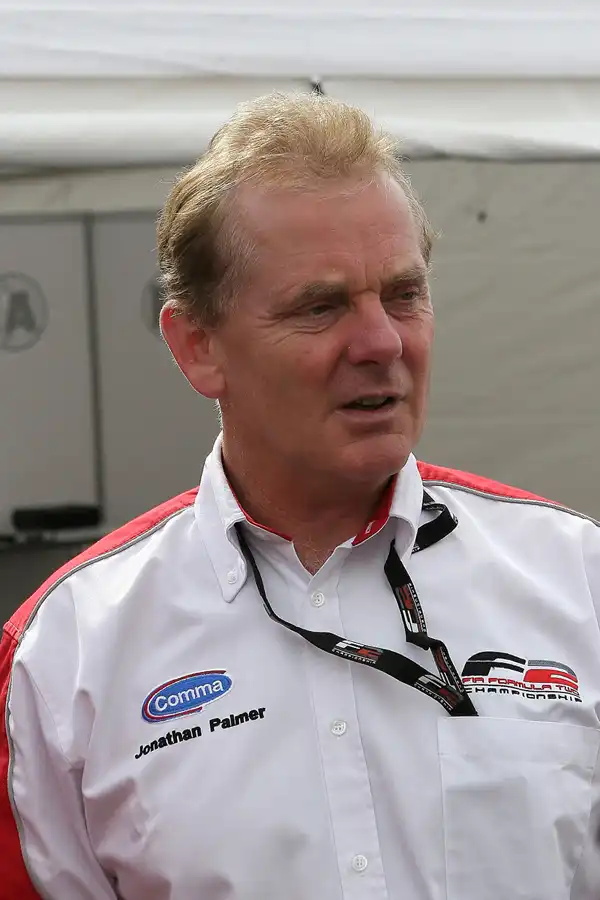 101 | 2010 | Motorsport Arena Oschersleben | Jonathan Palmer | © carsten riede fotografie