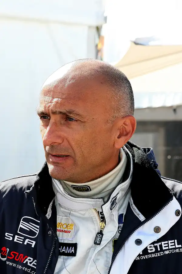 102 | 2010 | Motorsport Arena Oschersleben | Gabriele Tarquini | © carsten riede fotografie