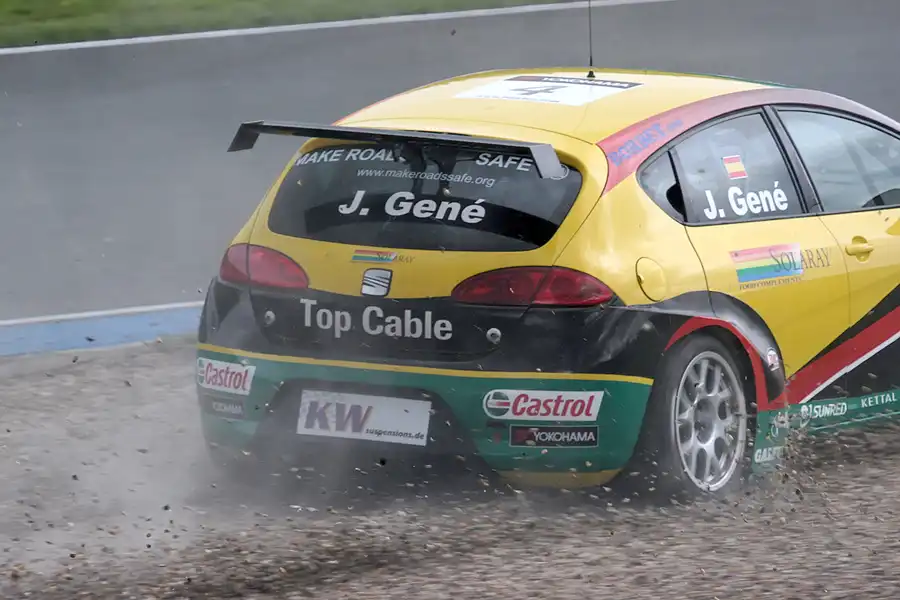 121 | 2010 | Motorsport Arena Oschersleben | FIA WTCC | © carsten riede fotografie