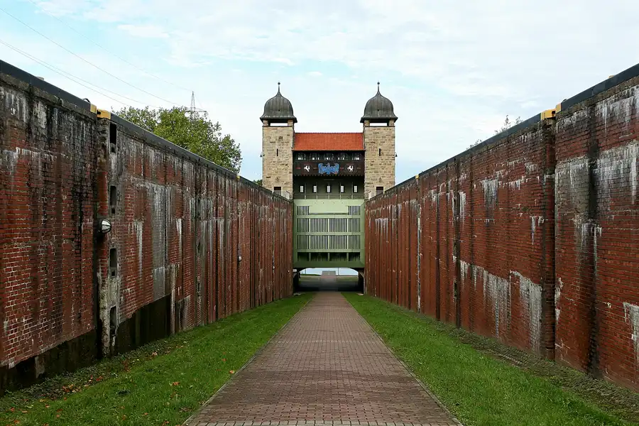 085 | 2010 | Waltrop | Schiffshebewerk Henrichenburg | © carsten riede fotografie