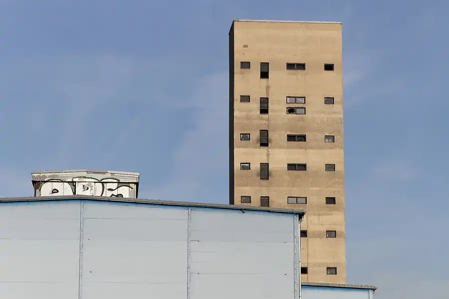 011 | 2011 | Berlin | Herzbergstrasse | © carsten riede fotografie