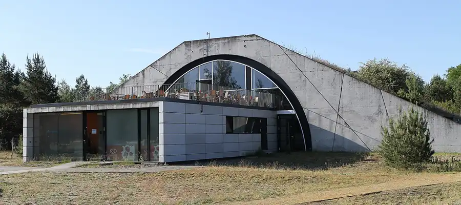 099 | 2011 | Briesen-Brand | ehemaliger Militärflugplatz | © carsten riede fotografie