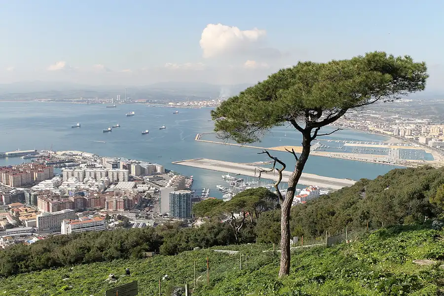 025 | 2011 | Gibraltar | © carsten riede fotografie