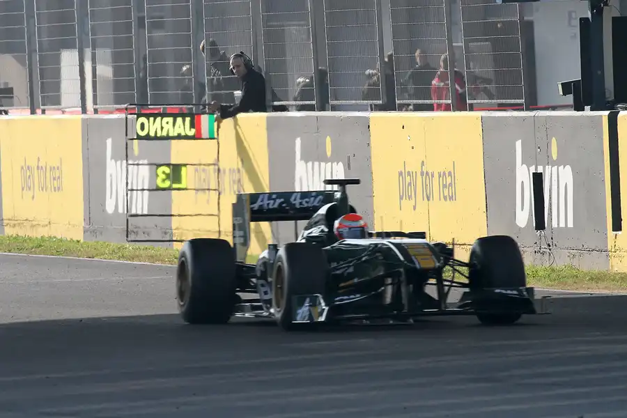 042 | 2011 | Jerez De La Frontera | Lotus-Renault T128 | Jarno Trulli | © carsten riede fotografie