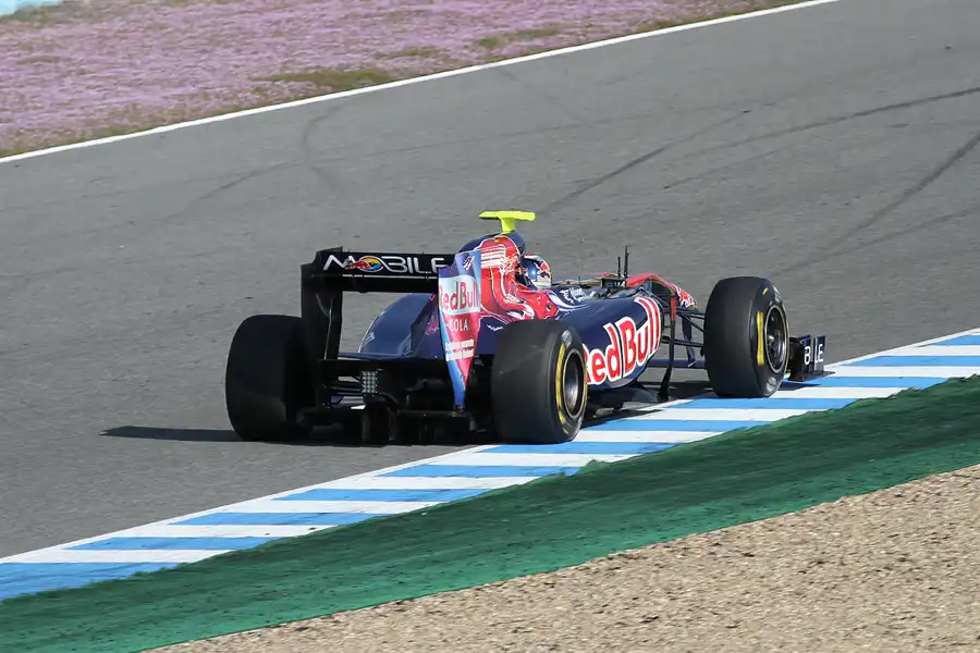 168 | 2011 | Jerez De La Frontera | Toro Rosso-Ferrari STR6 | Jaime Alguersuari | © carsten riede fotografie