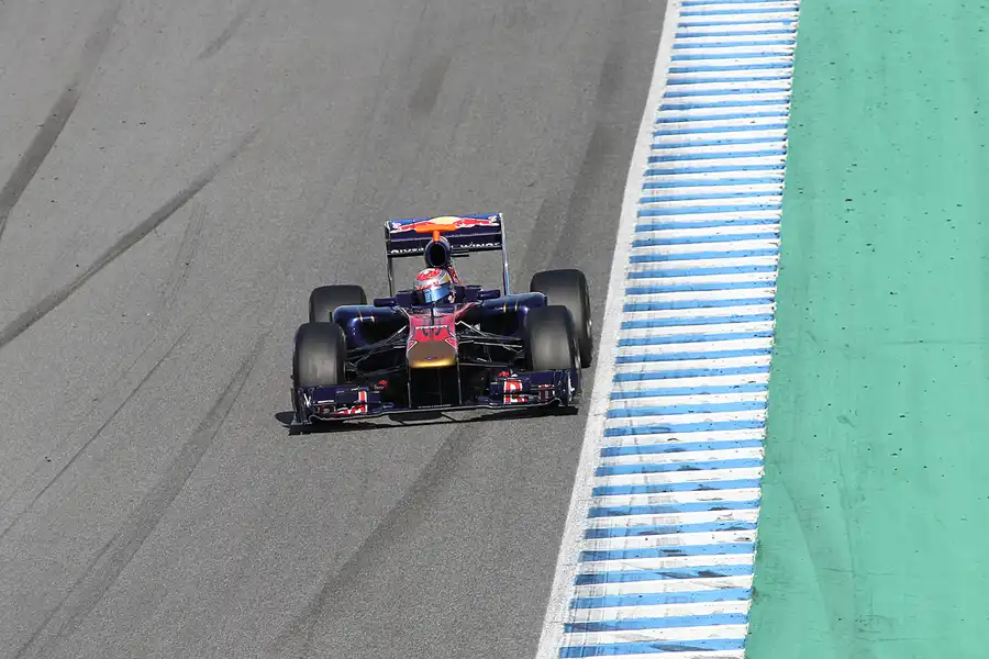 172 | 2011 | Jerez De La Frontera | Toro Rosso-Ferrari STR6 | Sebastien Buemi | © carsten riede fotografie