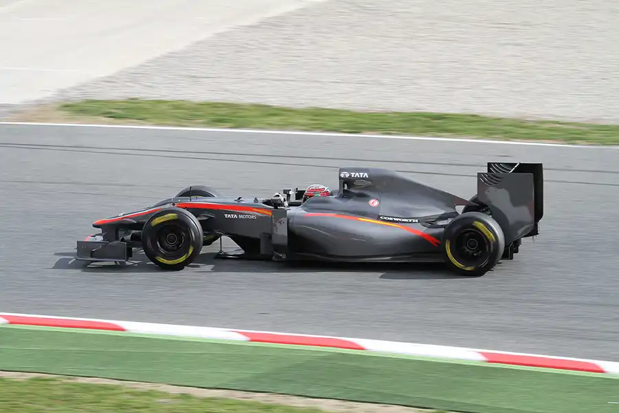 048 | 2011 | Barcelona | HRT-Cosworth F110 | Vitantonio Liuzzi | © carsten riede fotografie