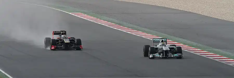 185 | 2011 | Barcelona | Renault R31 | Vitali Petrov + Mercedes Benz W02 | Nico Rosberg | © carsten riede fotografie