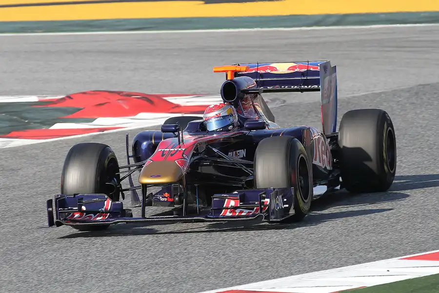 230 | 2011 | Barcelona | Toro Rosso-Ferrari STR6 | Sebastien Buemi | © carsten riede fotografie