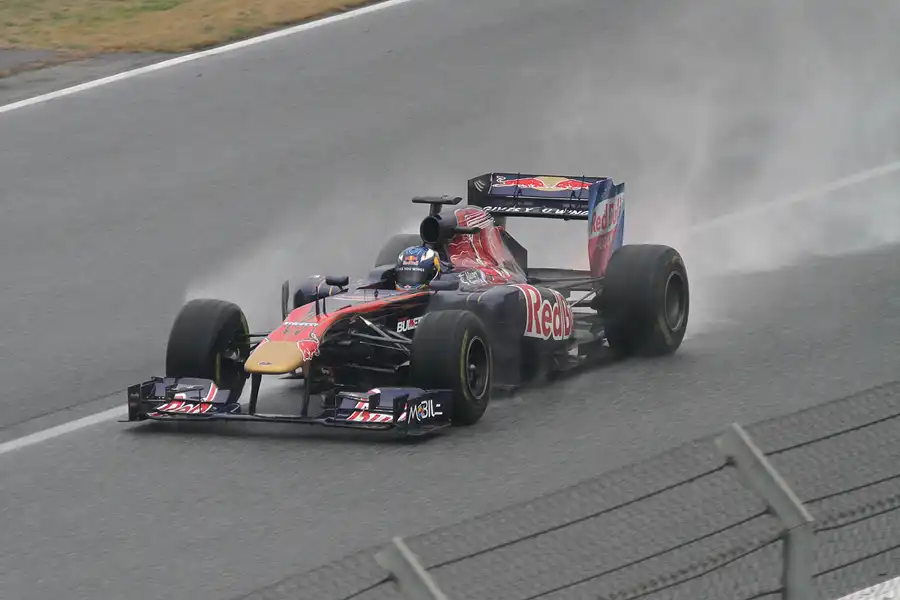 235 | 2011 | Barcelona | Toro Rosso-Ferrari STR6 | Daniel Ricciardo | © carsten riede fotografie