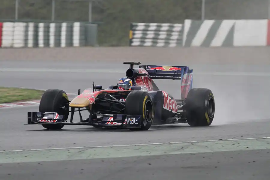 236 | 2011 | Barcelona | Toro Rosso-Ferrari STR6 | Daniel Ricciardo | © carsten riede fotografie