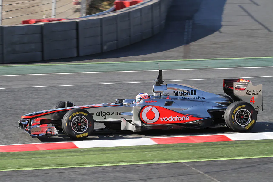 106 | 2011 | Barcelona | McLaren-Mercedes Benz MP4-26 | Jenson Button | © carsten riede fotografie