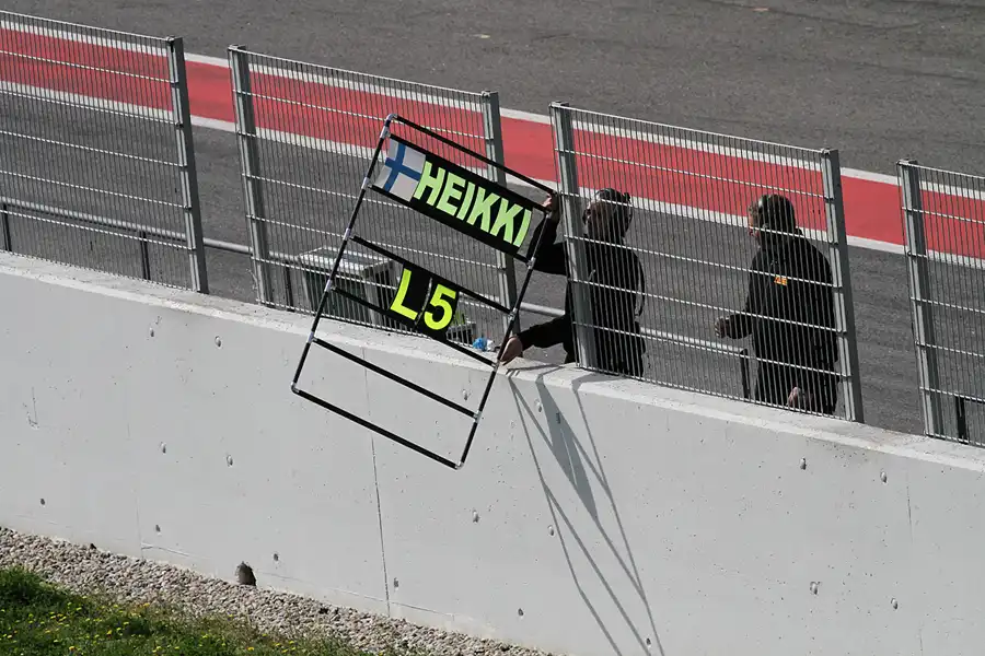 099 | 2011 | Barcelona | Lotus | © carsten riede fotografie