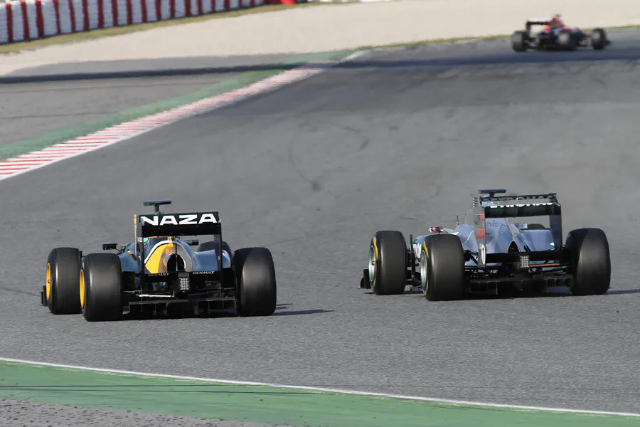 080 | 2011 | Barcelona | Lotus-Renault T128 | Heikki Kovalainen + Mercedes Benz W02 | Michael Schumacher | © carsten riede fotografie