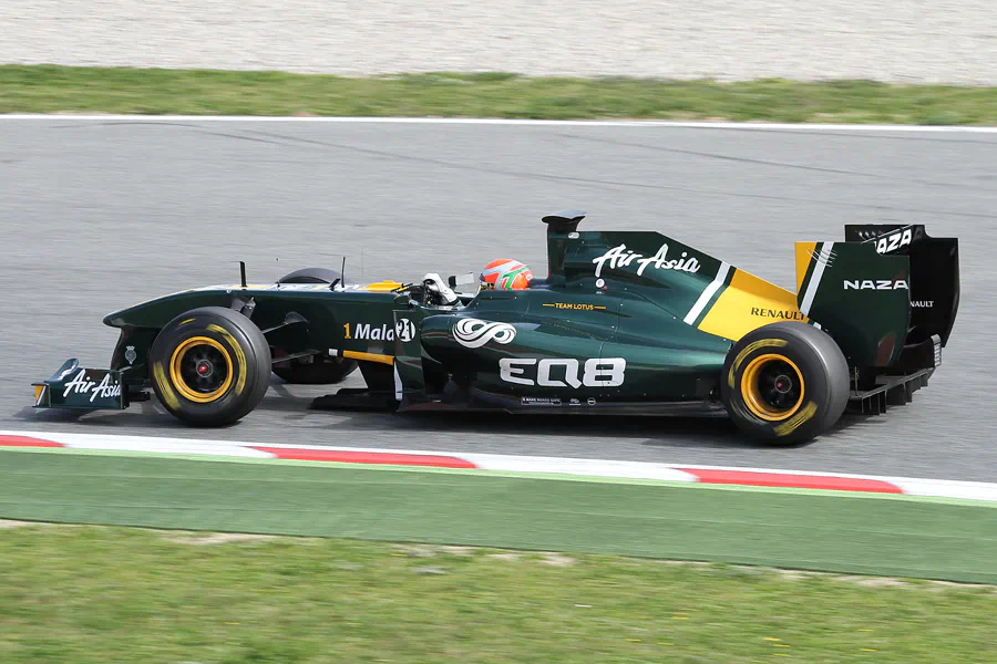091 | 2011 | Barcelona | Lotus-Renault T128 | Jarno Trulli | © carsten riede fotografie