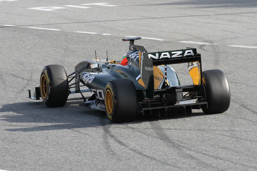 094 | 2011 | Barcelona | Lotus-Renault T128 | Jarno Trulli | © carsten riede fotografie