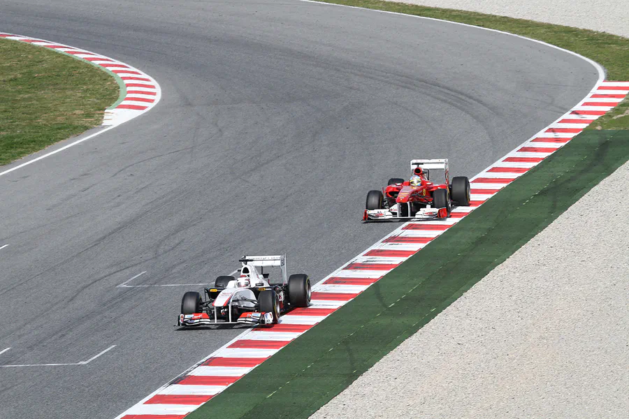245 | 2011 | Barcelona | Sauber-Ferrari C30 | Kamui Kobayashi + Ferrari 150° Italia | Fernando Alonso | © carsten riede fotografie