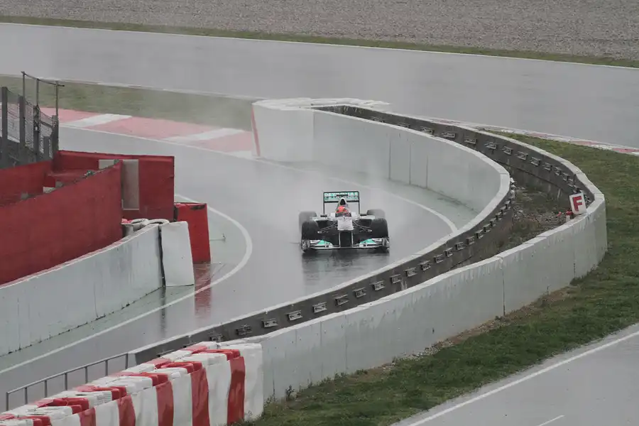 003 | 2011 | Barcelona | Mercedes Benz W02 | Michael Schumacher – 09:51 | © carsten riede fotografie