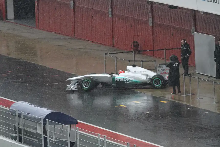 022 | 2011 | Barcelona | Mercedes Benz W02 | Michael Schumacher – 10:42 | © carsten riede fotografie