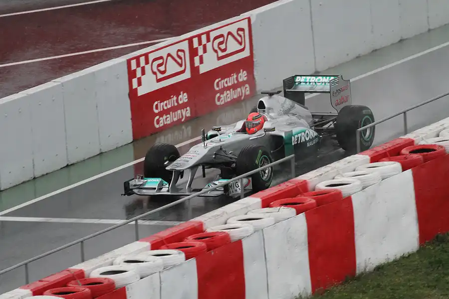 024 | 2011 | Barcelona | Mercedes Benz W02 | Michael Schumacher – 10:45 | © carsten riede fotografie