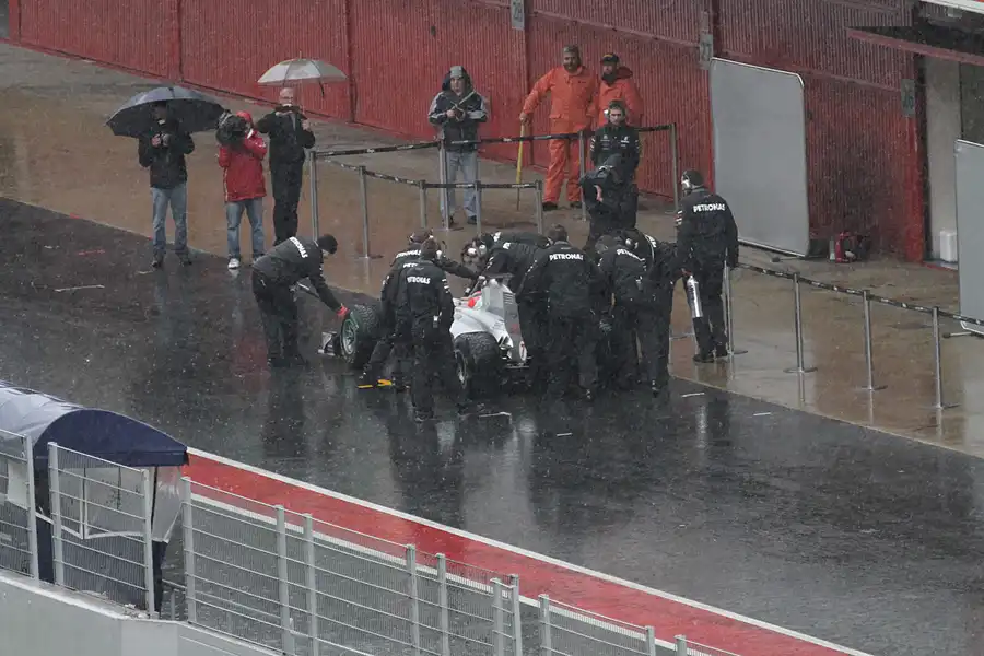 032 | 2011 | Barcelona | Mercedes Benz W02 | Michael Schumacher – 10:48 | © carsten riede fotografie