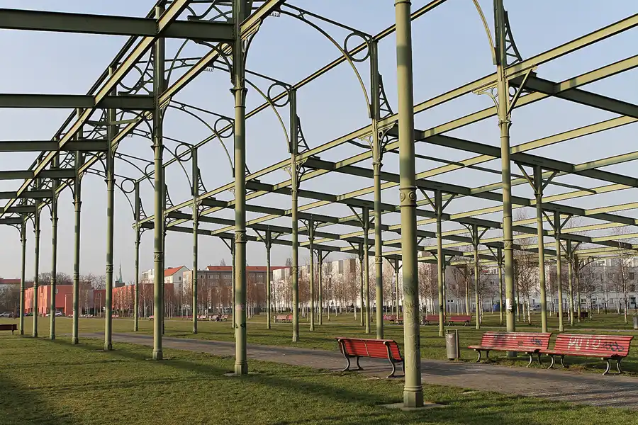 058 | 2011 | Berlin | Alter Schlachthof – Hammelauktionshalle | © carsten riede fotografie